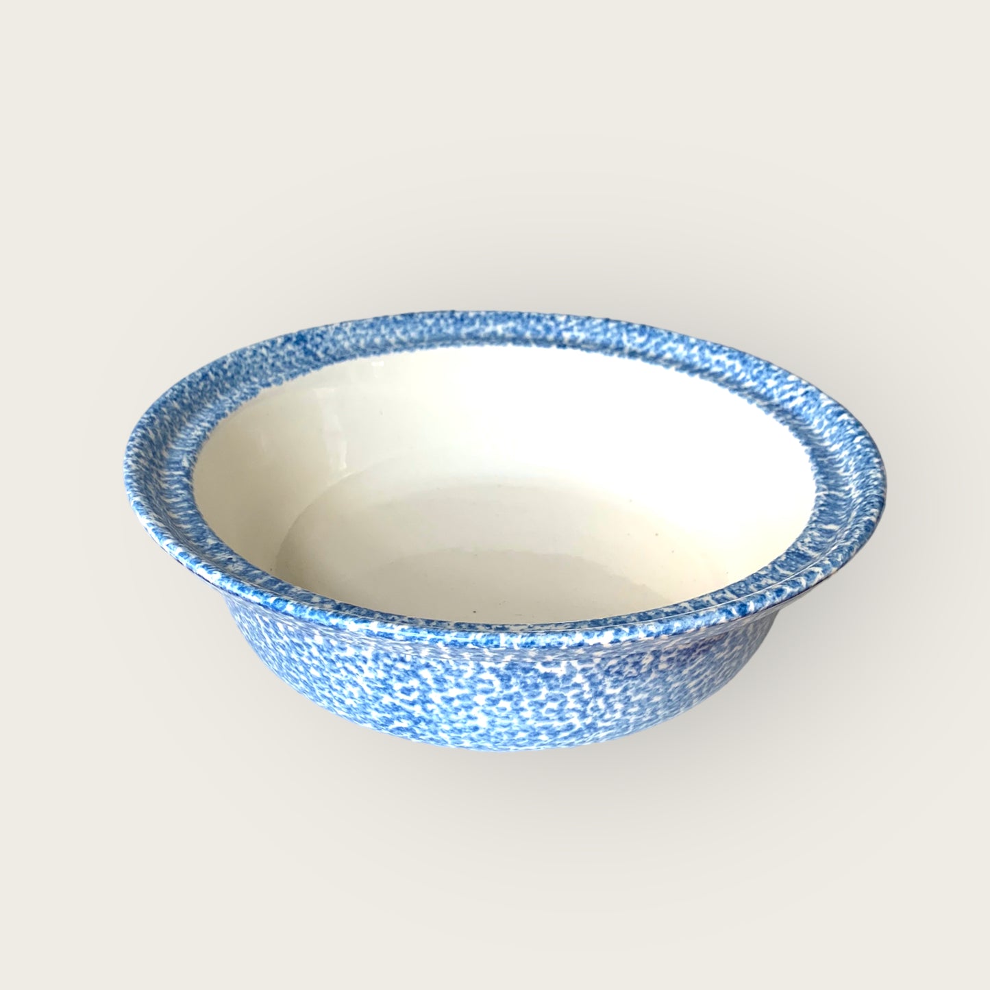 L.A. serving bowl